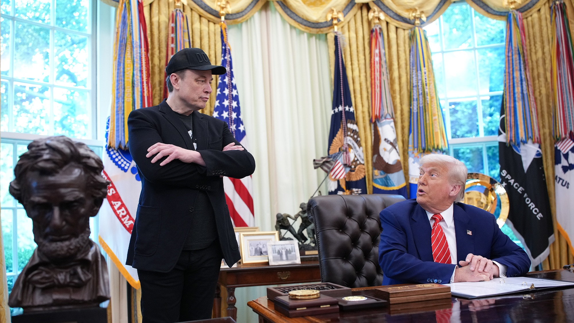 Am Freitagabend deutscher Zeit hat US-Präsident Donald Trump Elon Musk im Weißen Haus verabschiedet.