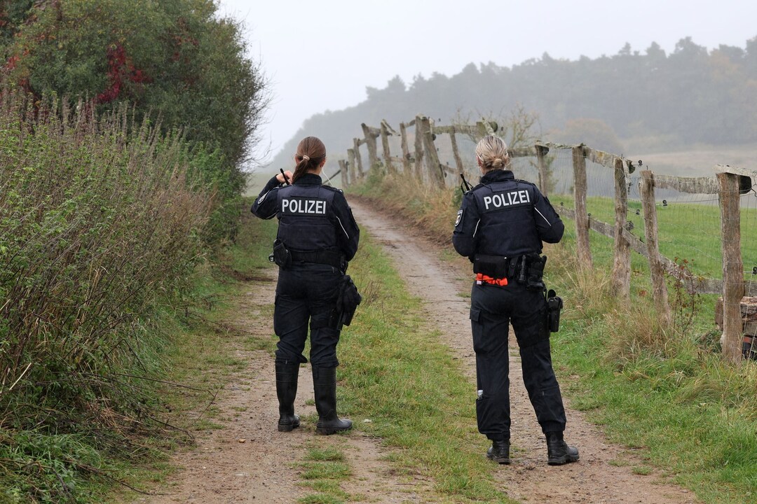 Nach Polizeiangaben ist die Untersuchung des Fundorts abgeschlossen.