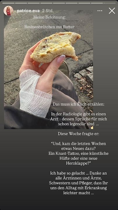 Nach ihrer Untersuchung lässt sich Patrice Aminati ein Rosinenbrötchen mit Butter schmecken