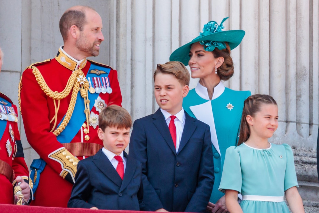William und Kate mit ihren Kindern Louis, George und Charlotte.
