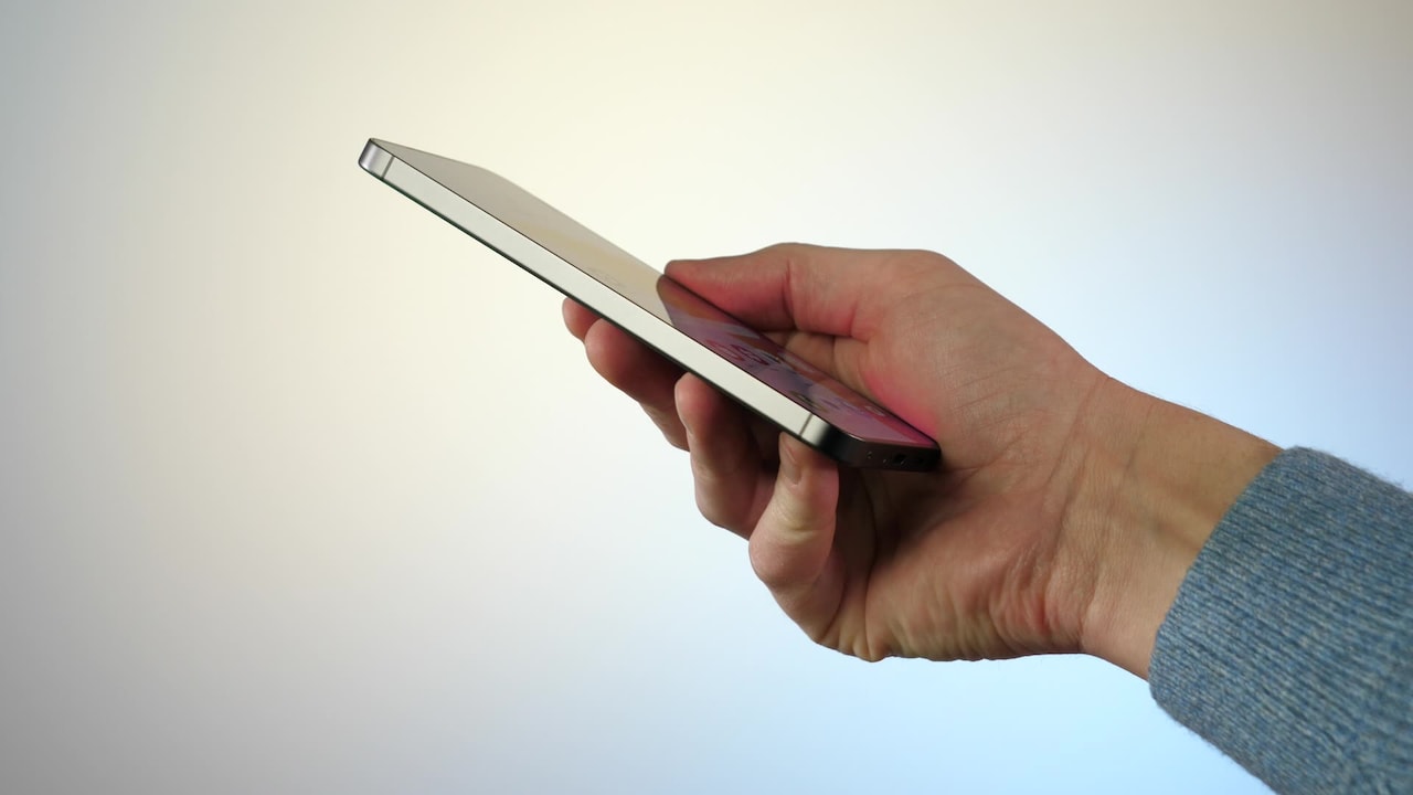 You can see the Samsung Galaxy S24.