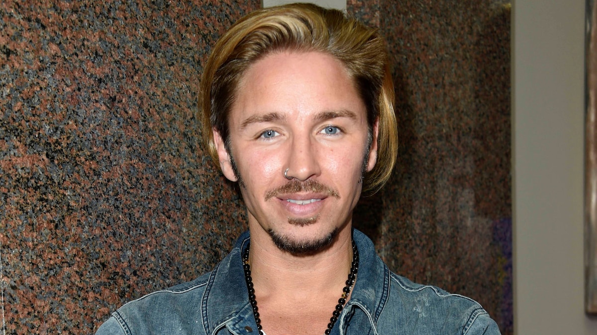 Gil Ofarim lässt die Vergangenheit hinter sich und feiert die Liebe.