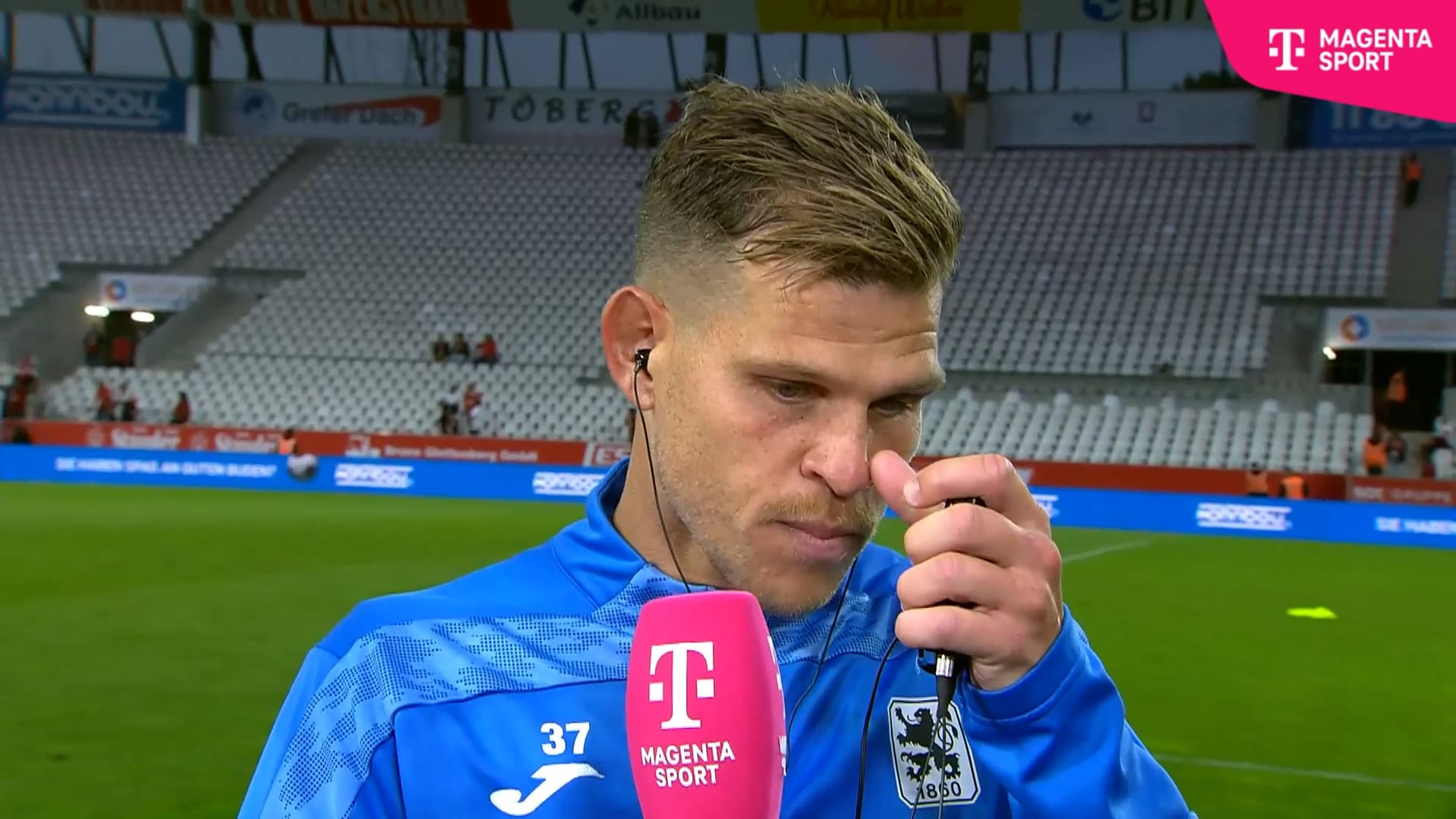 Niederlechner, emocionado ante el micrófono de MagentaSport: