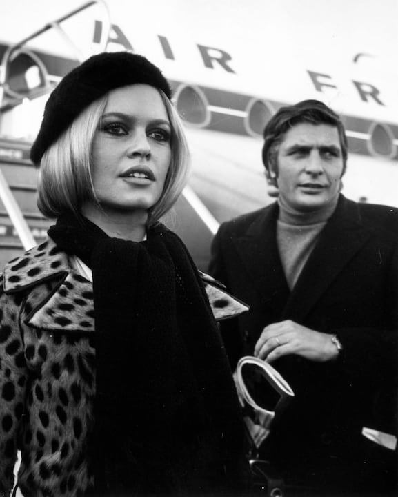 Brigitte Bardot und Gunter Sachs am Londoner Airport 1967.