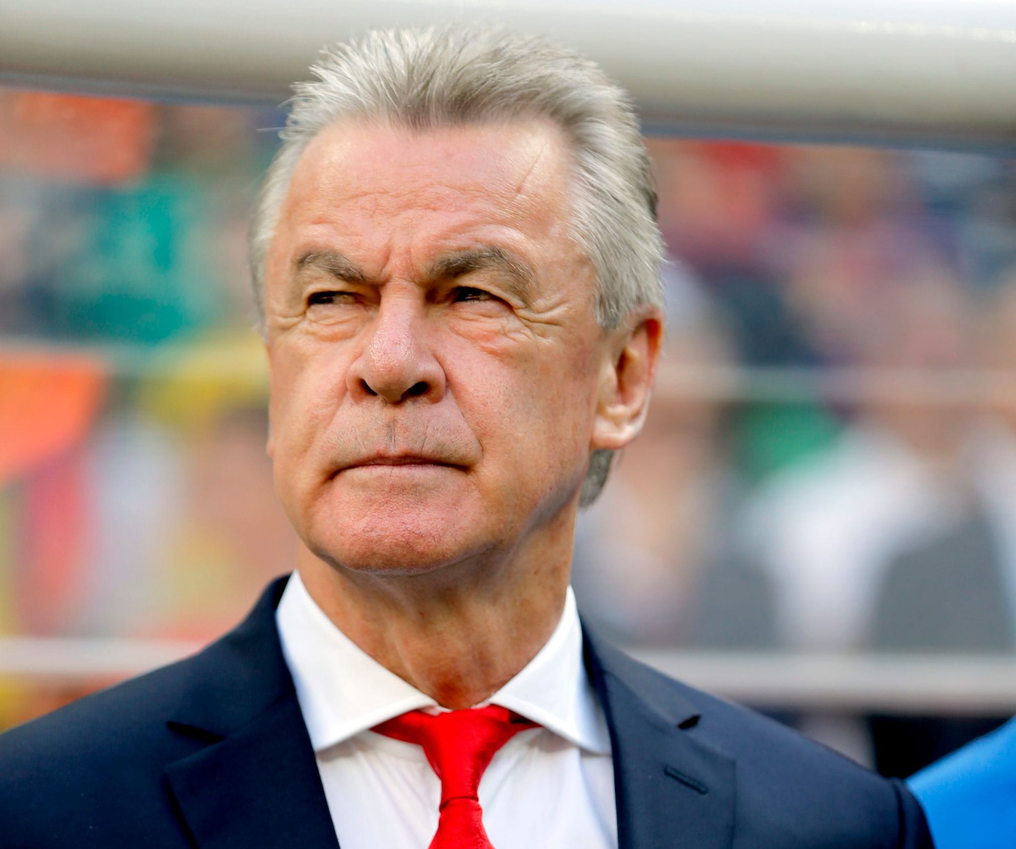 Dönemin İsviçreli teknik direktörü Ottmar Hitzfeld, 2014 Dünya Kupası grup maçı öncesinde fotoğraflandı.