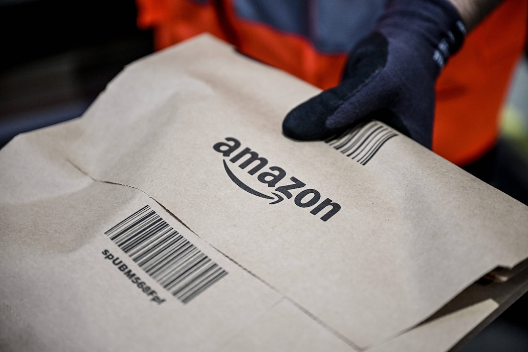 For resellers, the end of commingling means more label work, for customers it should bring more protection against counterfeits and inferior goods. (symbolic photo)