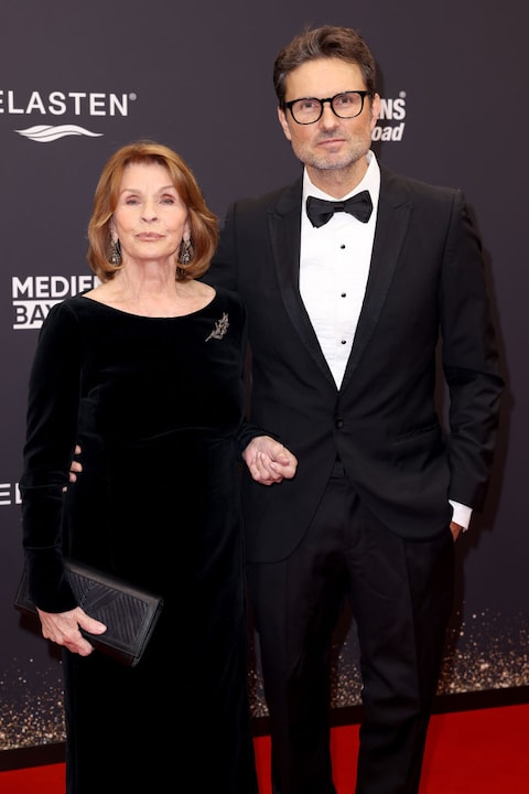 Senta Berger und Simon Verhoeven beim BAMBI 2023 in München.