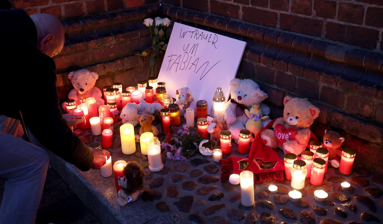 Große Trauer um den getöteten Fabian (8)