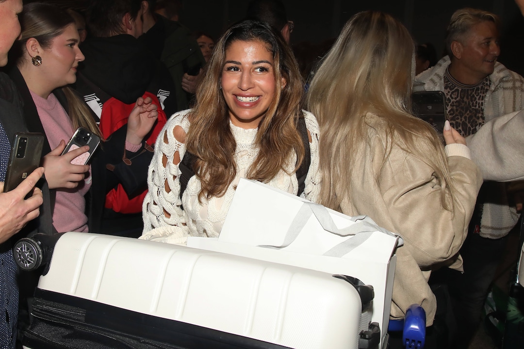 Eva Benetatou nach dem Dschungelcamp bei der Ankunft aus Australien.