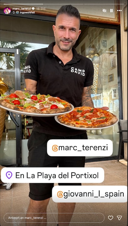 Marc Terenzi präsentiert stolz seine Pizza Kreationen.