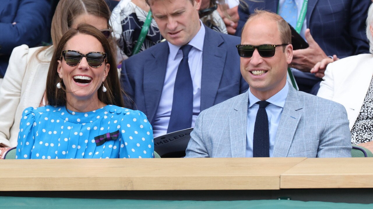 Prinzessin Kate ist Stammgast beim Tennisturnier in Wimbledon. Ihr Ehemann Prinz William begleitet sie dorthin nicht mehr so oft - vielleicht, weil sie in der Sportart die Nase vorn haben soll.