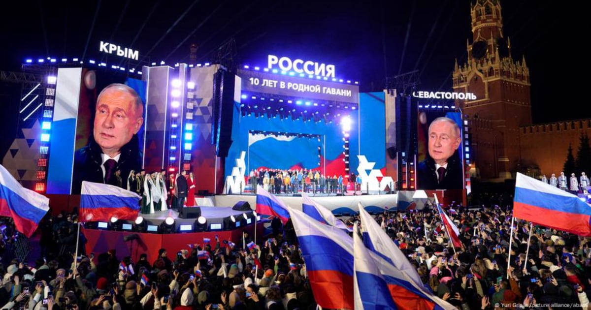 Ukraine should hand over Crimea to Russia - that would be the consequences