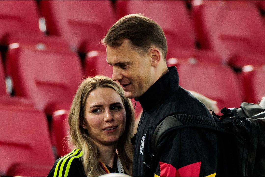 Manuel Neuer (Germany, 1) with wife Anika Bissel