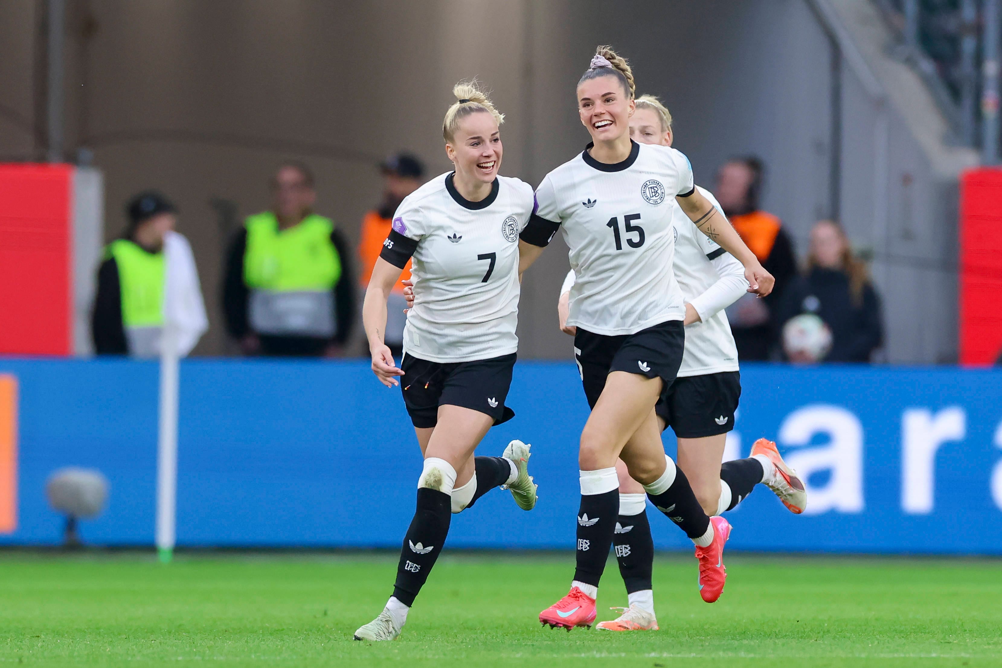 Giulia Gwinn en Selina Cerci strijden in 2025 namens Duitsland om de Europese kampioenstitel