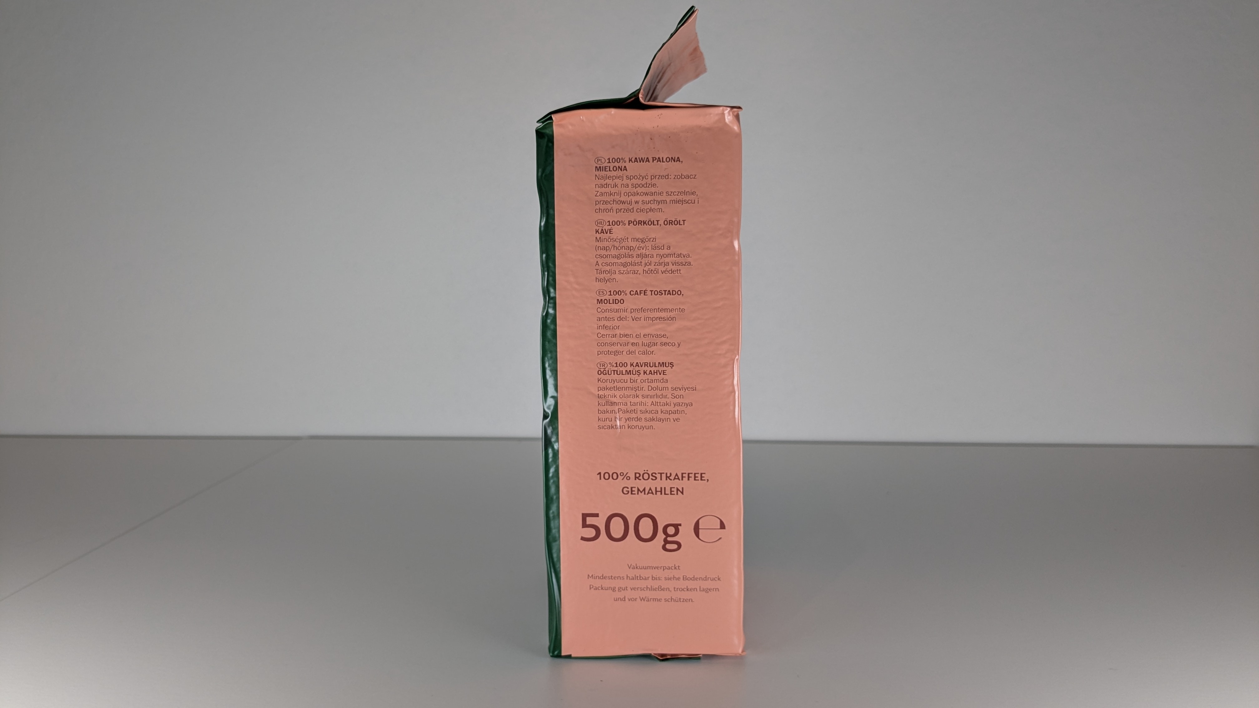 Laudatio Röstkaffee (Rossmann) 500 Gramm von der Seite.