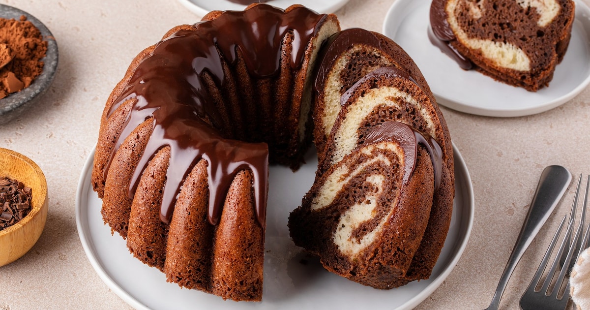 Zeitloser Kuchenklassiker: Eine Zutat macht Marmorkuchen saftig