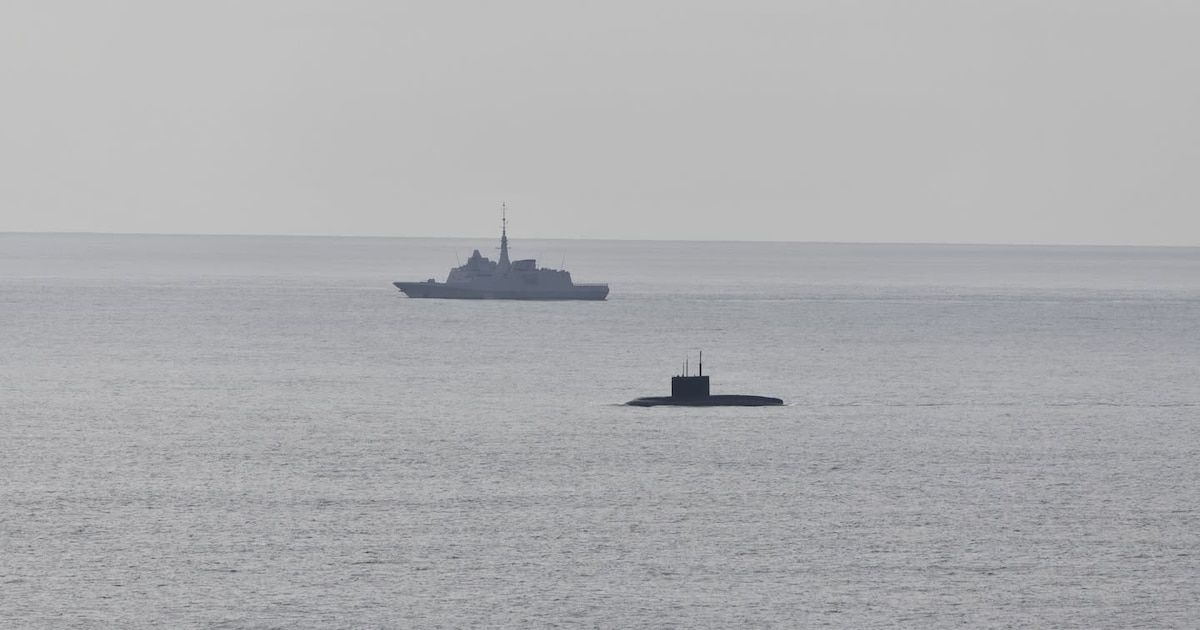 "Schauen. Zu.": Nato entdeckt Russen-U-Boot vor Frankreich und schickt Botschaft