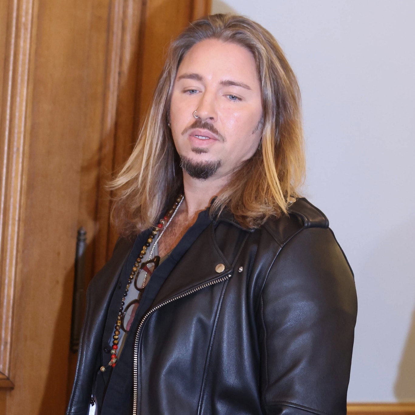 Dschungelcamp gefährdet? So steht es um Gil Ofarims Einreise nach Australien - BUNTE