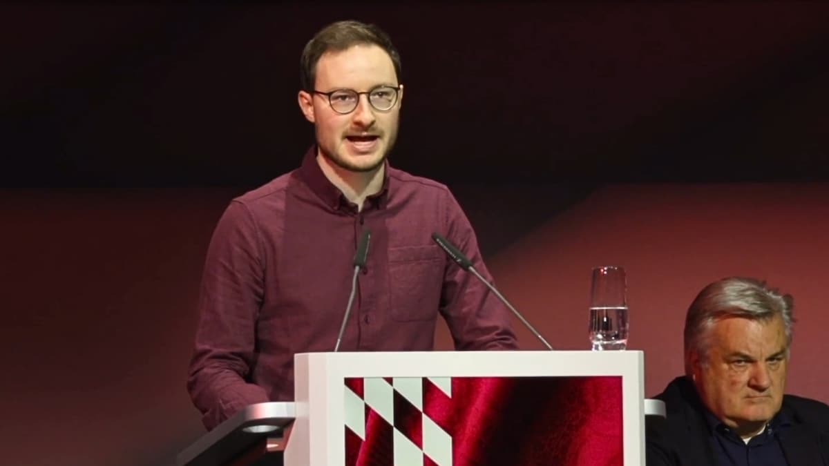 Bayern-Mitglied klagt Emirates-Deal an – im Netz hagelt es Kritik: "Halt die Klappe"