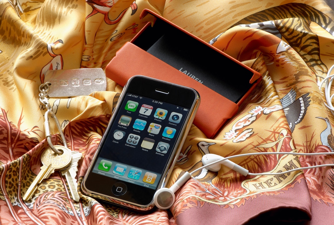 iPhone