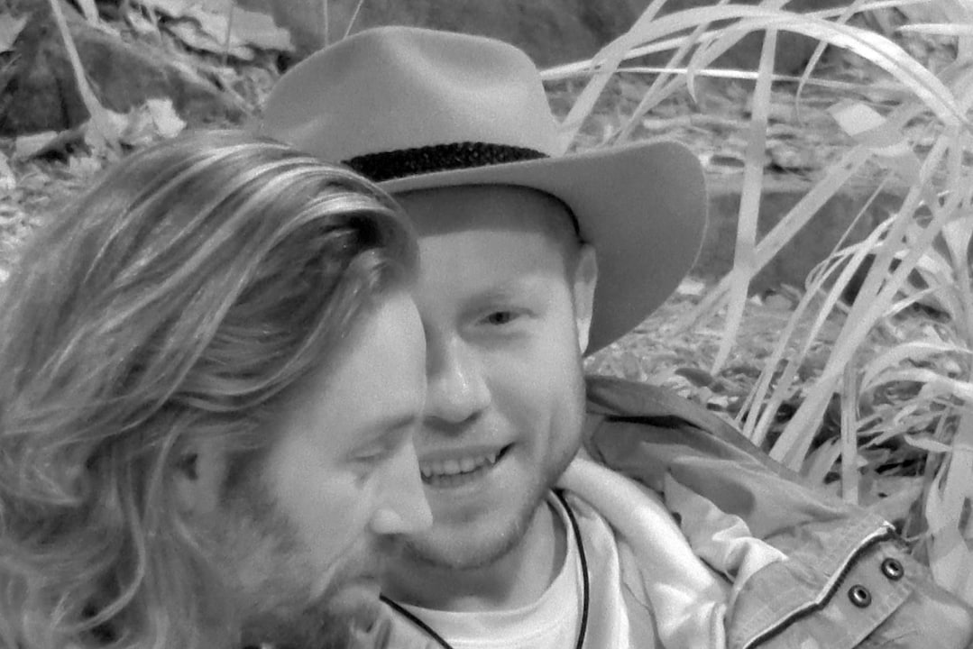 Patrick Romer bei der Nachtwache mit Gil Ofarim.