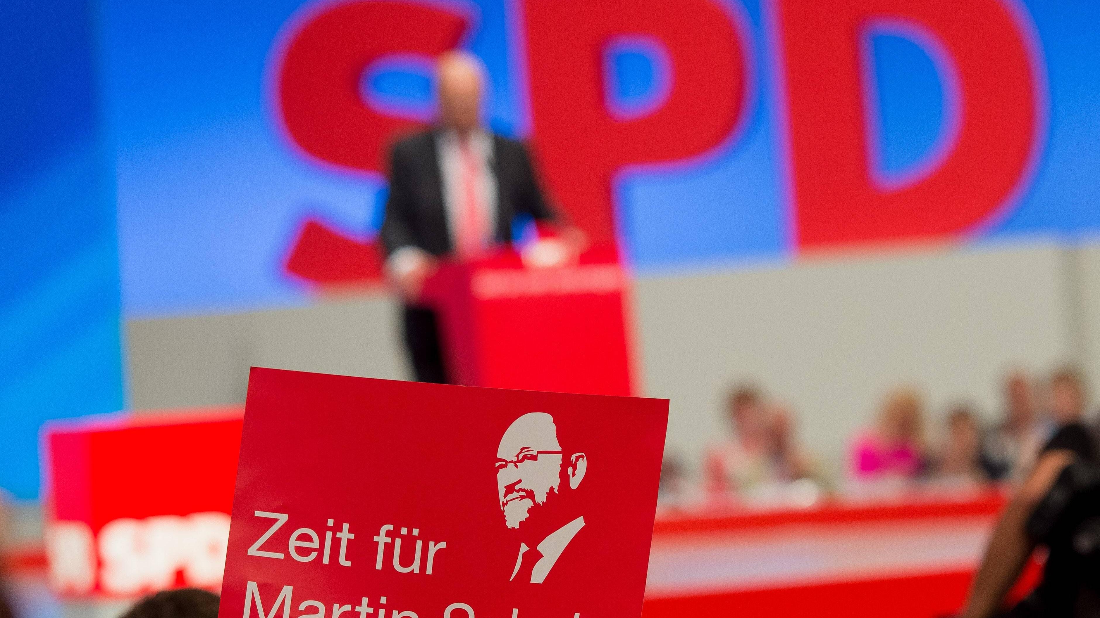 Die Gründung einer eigenen Partei geht mit Kosten einher. Hier erfahren Sie, wie hoch diese sind und worauf Sie besonders achten sollten, um eine erfolgreiche Parteigründung zu gewährleisten. … <a href="https://praxistipps.focus.de/eigene-partei-gruenden-diese-kosten-kommen-auf-sie-zu_188390"> ... mehr</a>