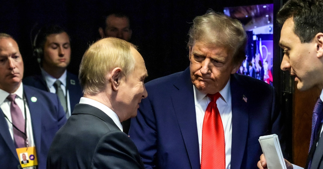 Vladimir Putin ve Donald Trump, Alaska'daki zirvede yaptıkları basın açıklamasının ardından