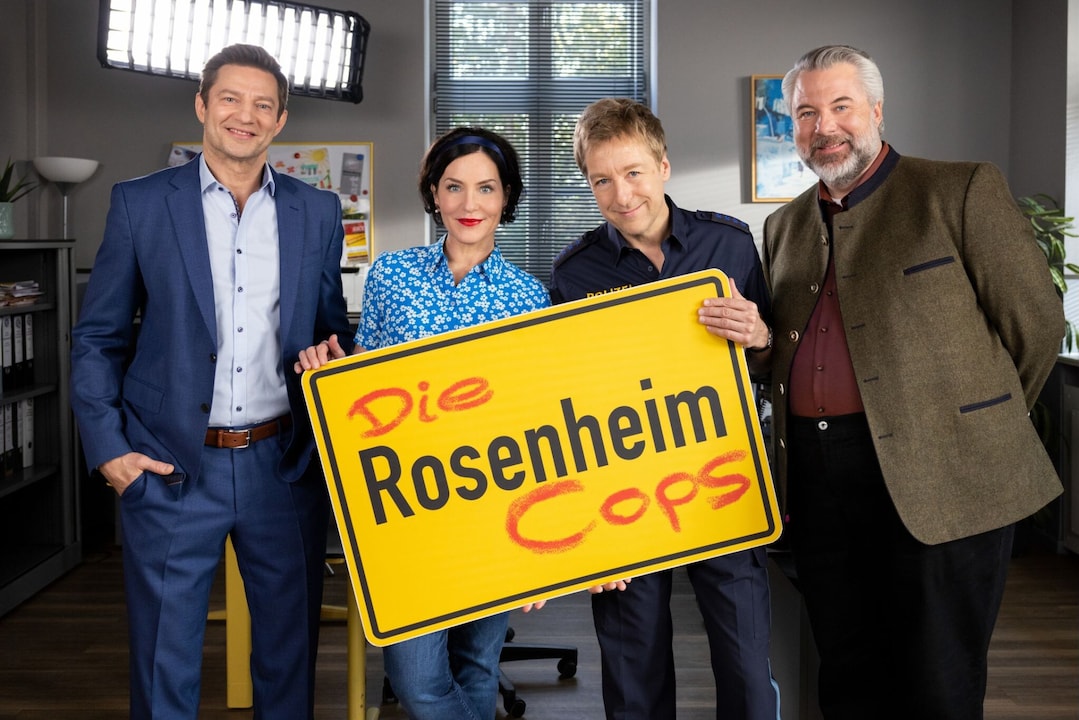 Die "Rosenheim-Cops" Sven Hansen (Igor Jeftić), Miriam Stockl (Marisa Burger), Michi Mohr (Max Müller), Anton Stadler (Dieter Fischer).