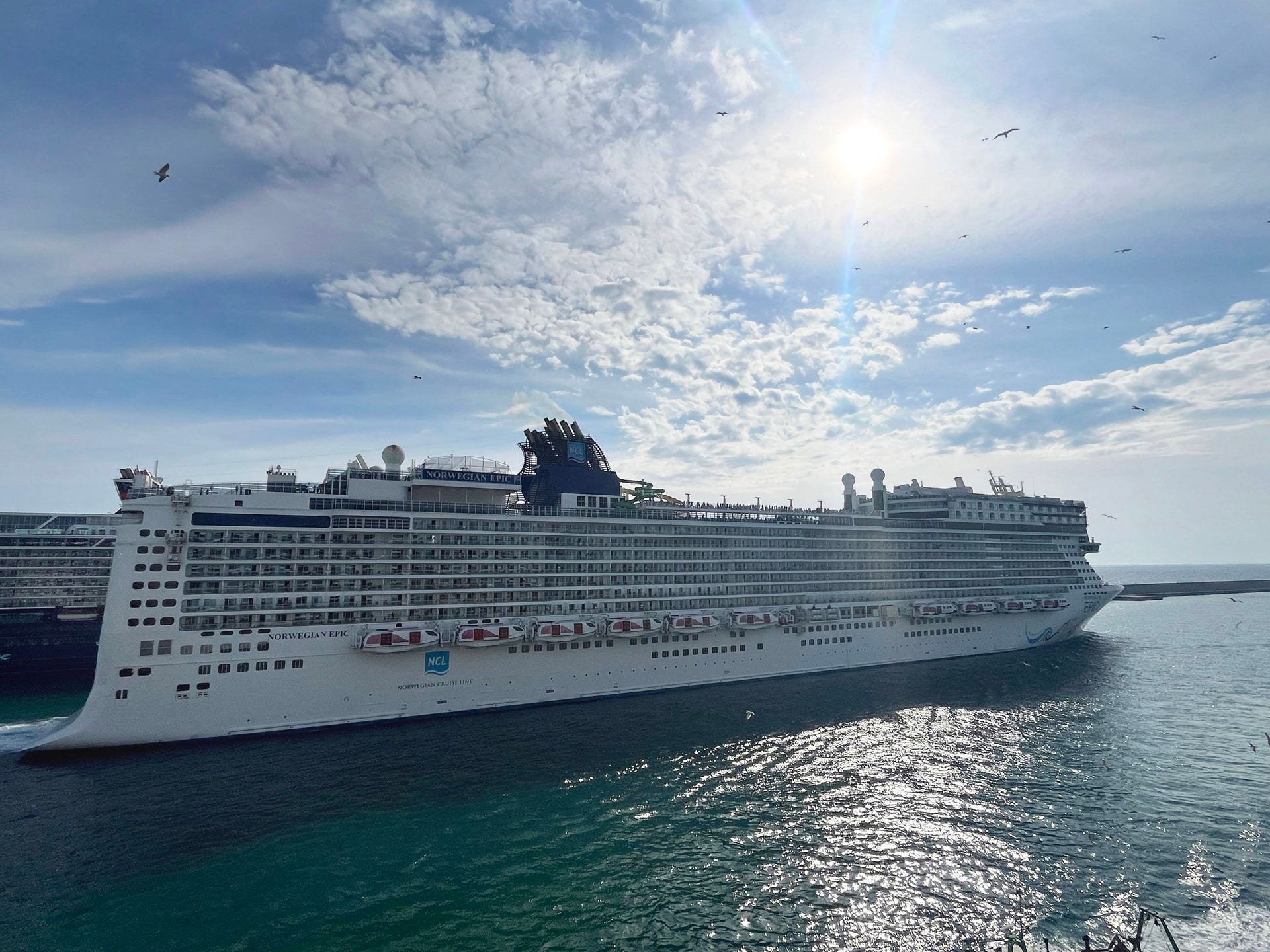 La Norwegian Epic nel porto di Genova a maggio 2024