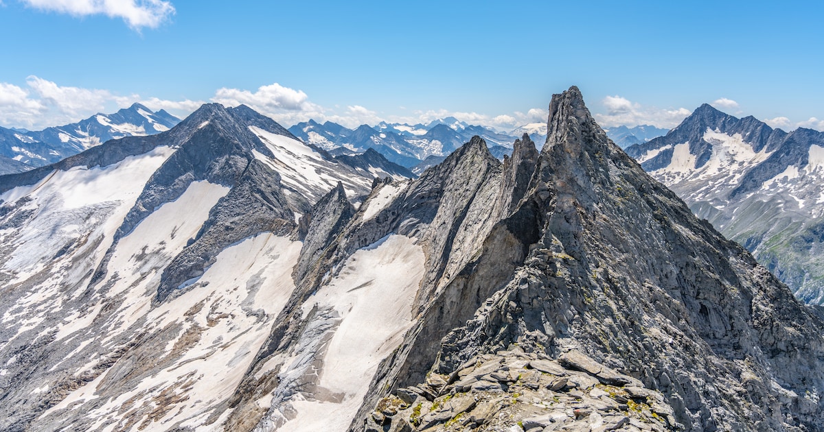 Extreme mountaineer posts photo from the Alps, no trace of him since then