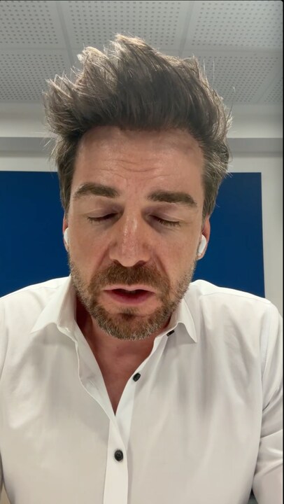 Dr. Alexander Stevens war live auf Instagram.