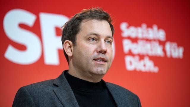 Klingbeil nennt Unionsanfrage zu NGO-Finanzierung ein 'Foulspiel