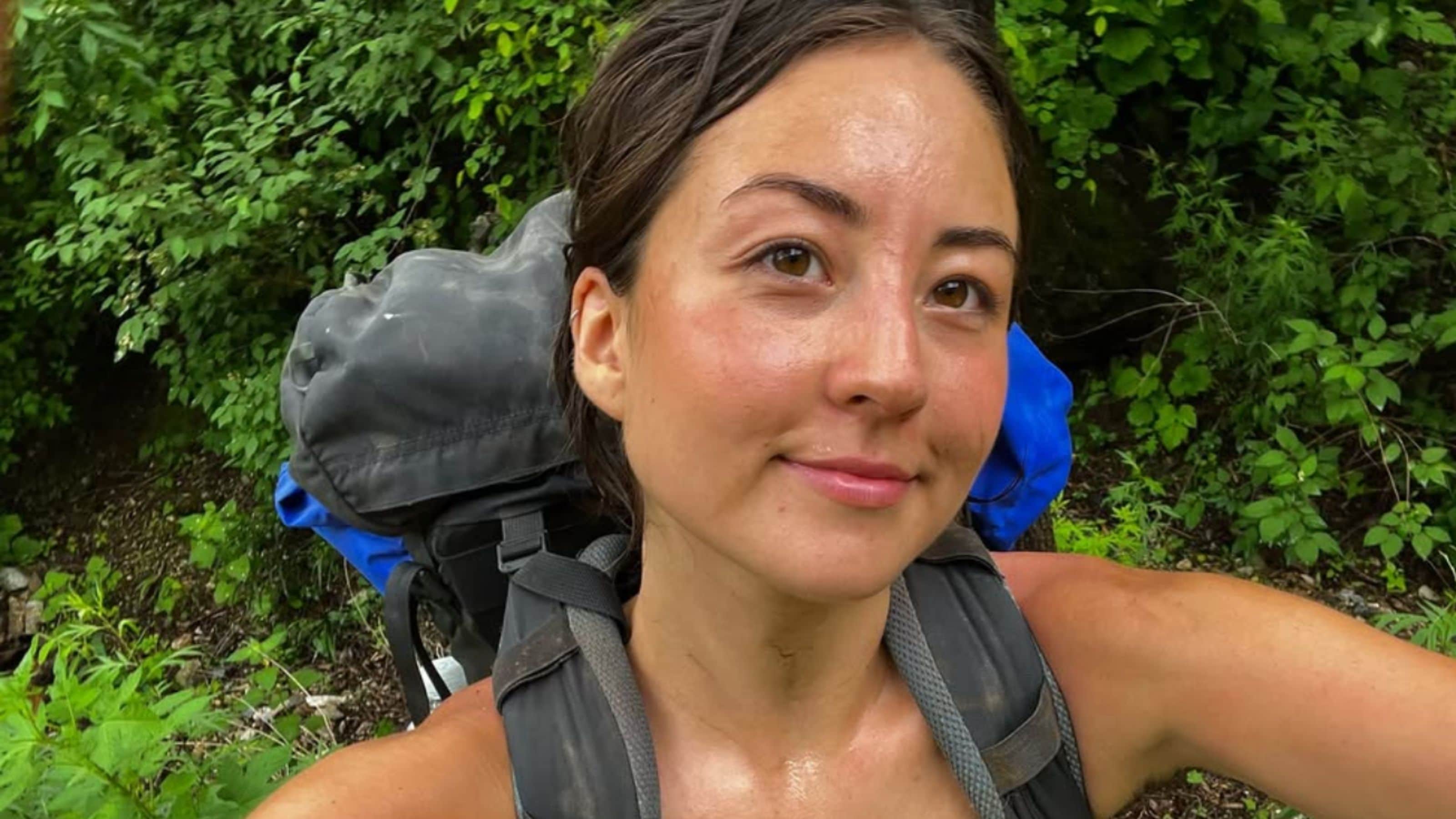 Adventure on a shoestring: Courtney traveled through Africa and Asia almost for free. (Screenshot: Instagram/@hitchhikercourtney)