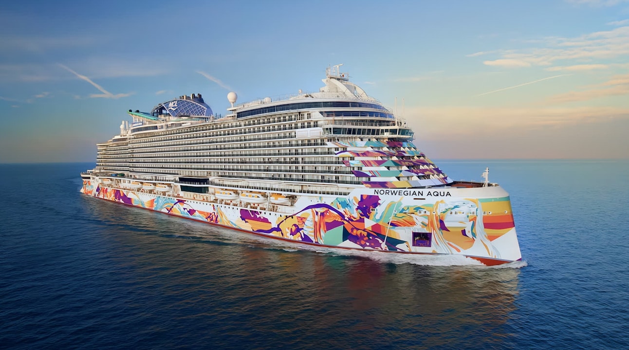 The Norwegian Aqua at sea.