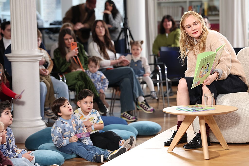 Hollywoodstar Diane Kruger hat in München Kindern auf Deutsch Geschichten vorgelesen.