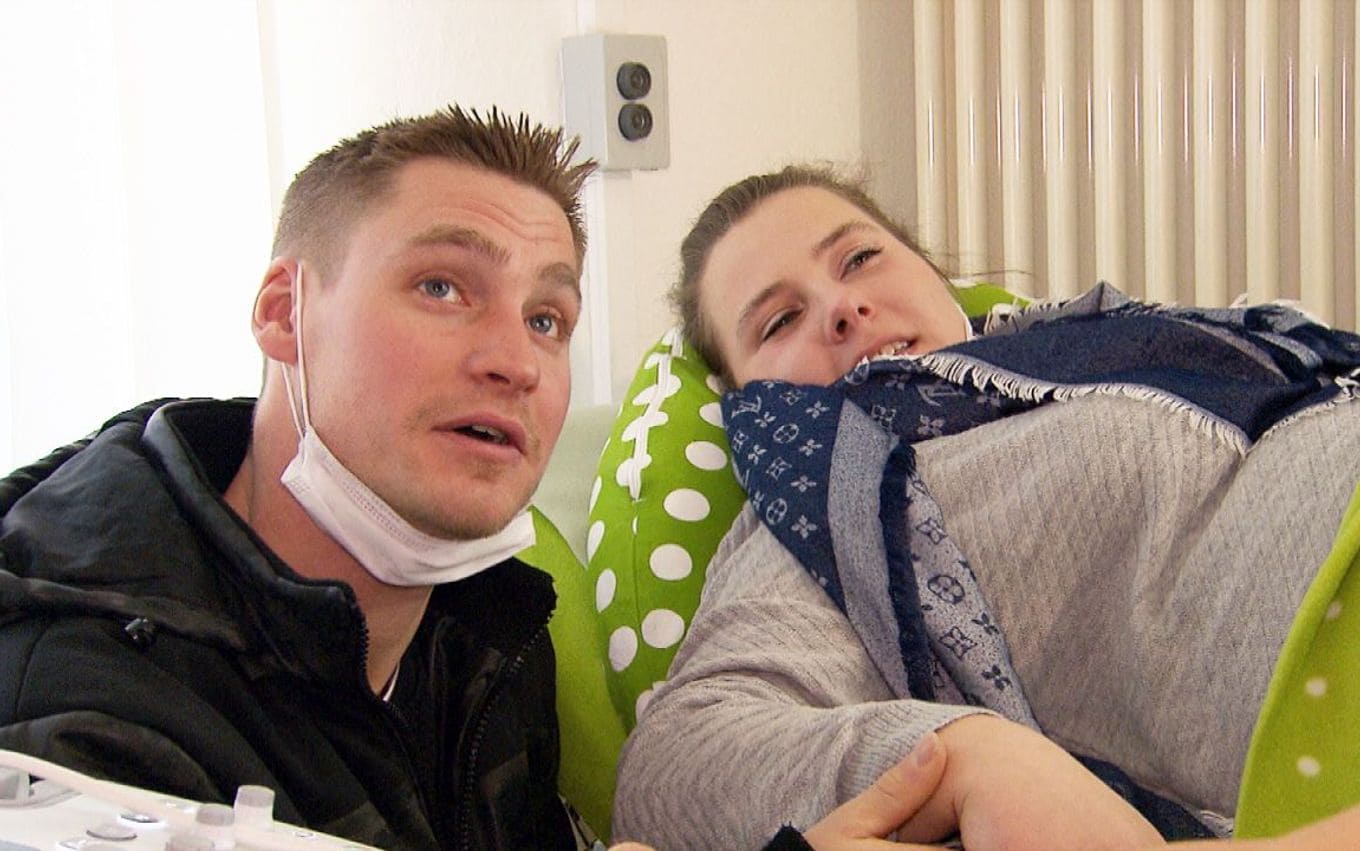 Die Wollnys: Sarafina will Kinder, seit sie 16 ist - Ärztin mit Warnung - FOCUS online