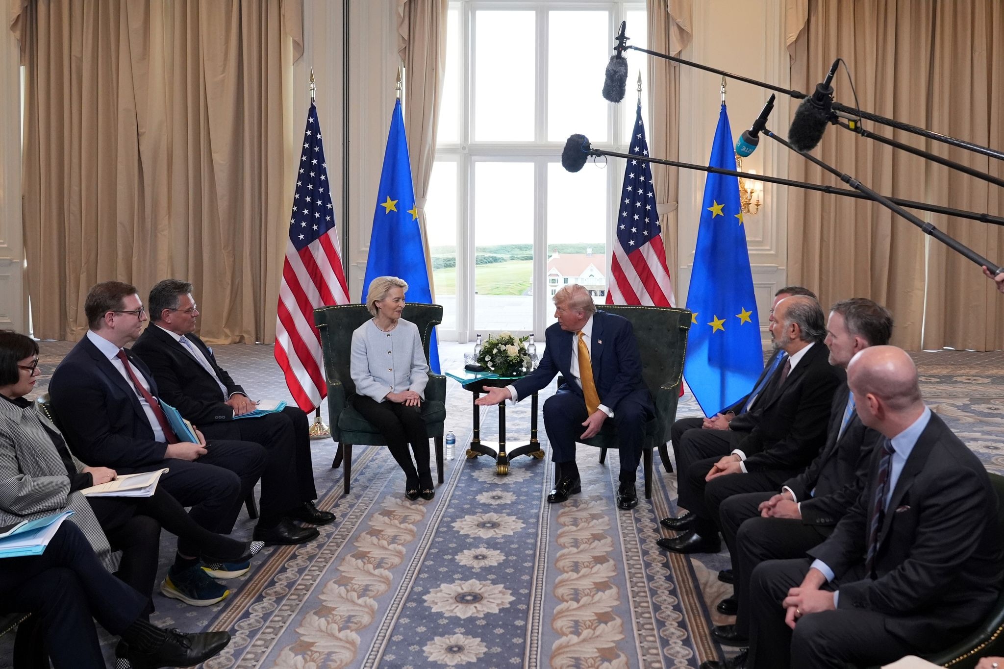 US-Präsident Donald Trump trifft EU-Kommissionspräsidentin Ursula von der Leyen