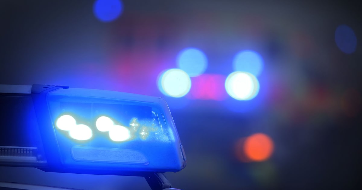 Drei Tote in Haus gefunden, Polizei zuvor wegen eines Verletzten alarmiert