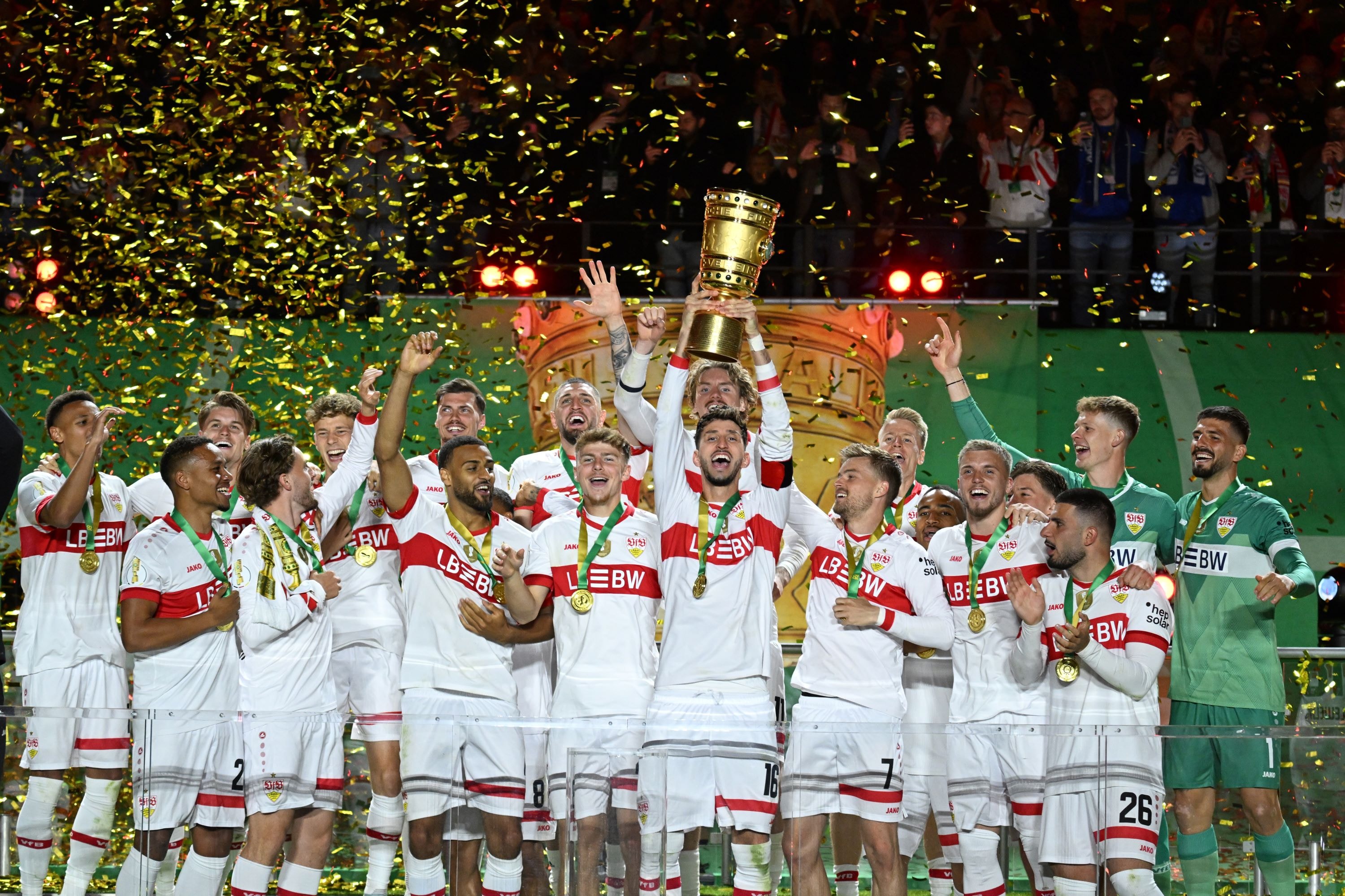 Der VfB Stuttgart feiert den DFB-Pokalsieg