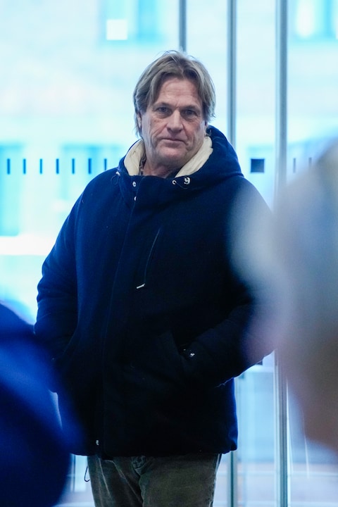 Väterliche Unterstützung: Morten Borg ist immer wieder am Osloer Gericht zu sehen.