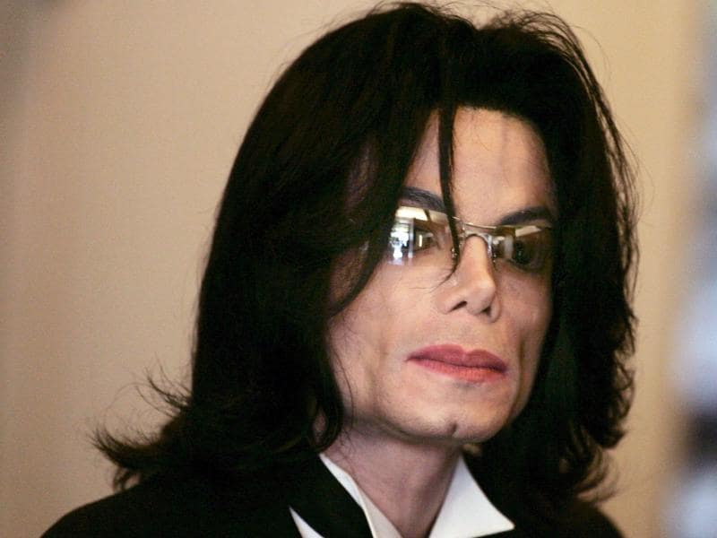Schwere Vorwürfe gegen Michael Jackson: Jetzt spricht ein Vertrauter - FOCUS online