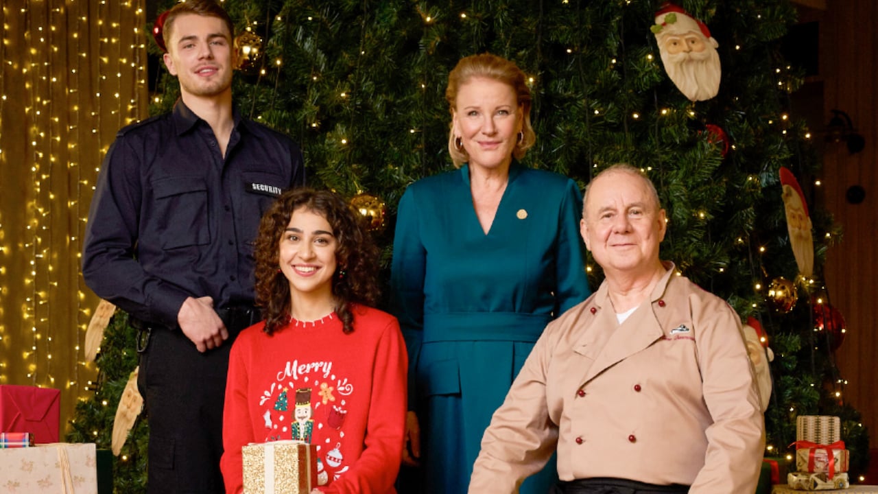 Im ZDF-Film "Weihnachten im Olymp" trifft Lale (Mariele Millowitsch) nach 40 Jahren erneut auf ihre große Liebe Hans (Joachim Król).