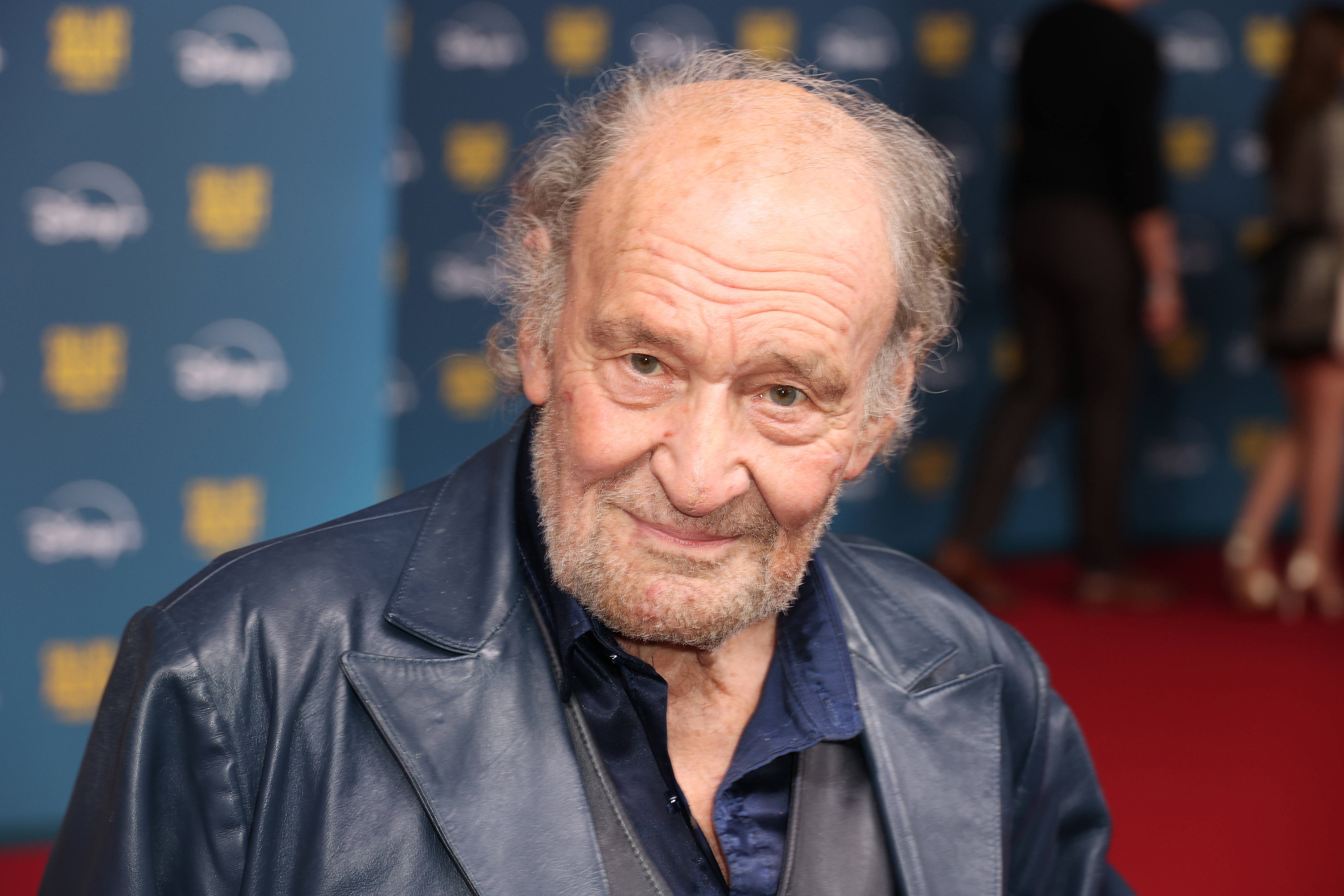 Nur Noch Halbes Ohr Michael Mendl Muss Nach Krebs Diagnose Operiert nur-noch-halbes-ohr-michael-mendl-muss-nach-krebs-diagnose-operiert
