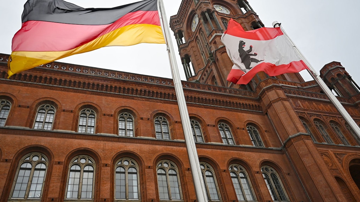 Das Rote Rathaus, Sitz der Regierenden Bürgermeisterin sowie des Senats von Berlin.