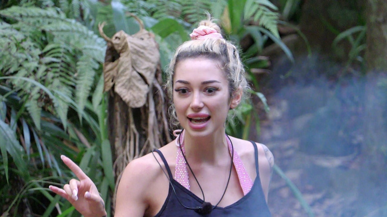 Ariel bleibt im Dschungelcamp uneinsichtig.