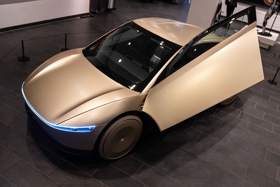 In Berlin kann man einen Prototyp des Tesla «Cybercab» sehen.