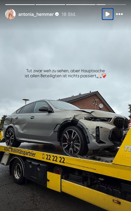 Das beschädigte Auto von Antonia Hemmer.