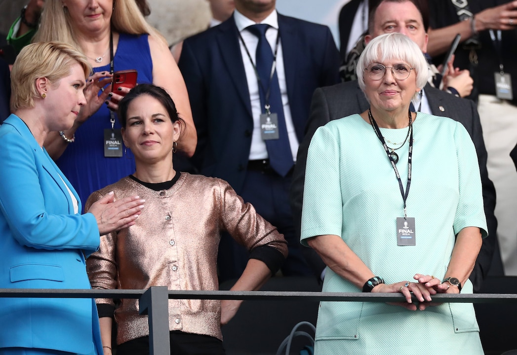 Manuela Schwesig, Annalena Baerbock und Claudia Roth